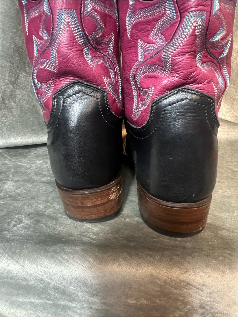 Lucchese Women's Calf Leather Western Black/Fuscia Boots. Size 10B - Picture 10 of 15